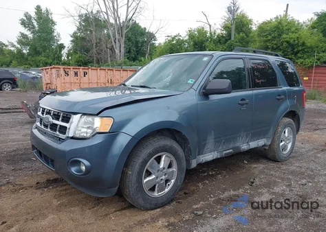2011 Ford Escape Xlt z USA, uszkodzony, nr VIN 1FMCU0D70BKB66899
